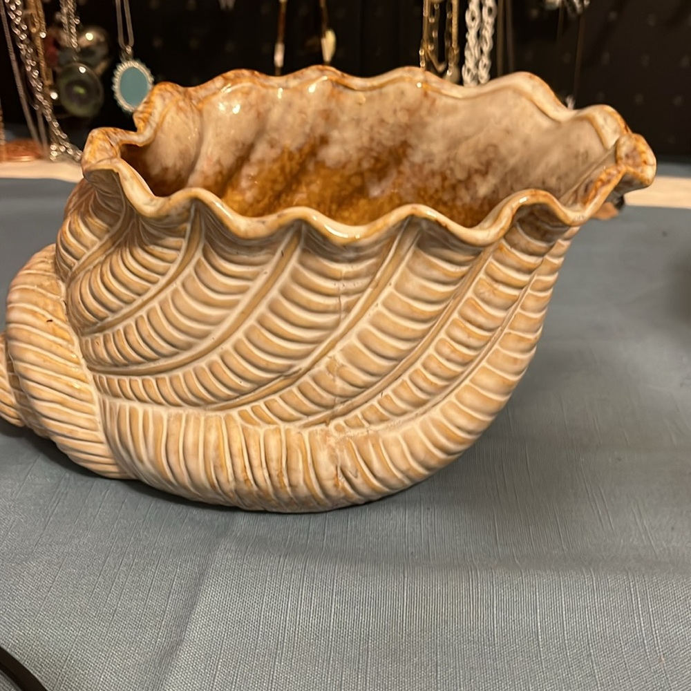 Decorative ceramic sea shell, beautiful! - Picture 3 of 9